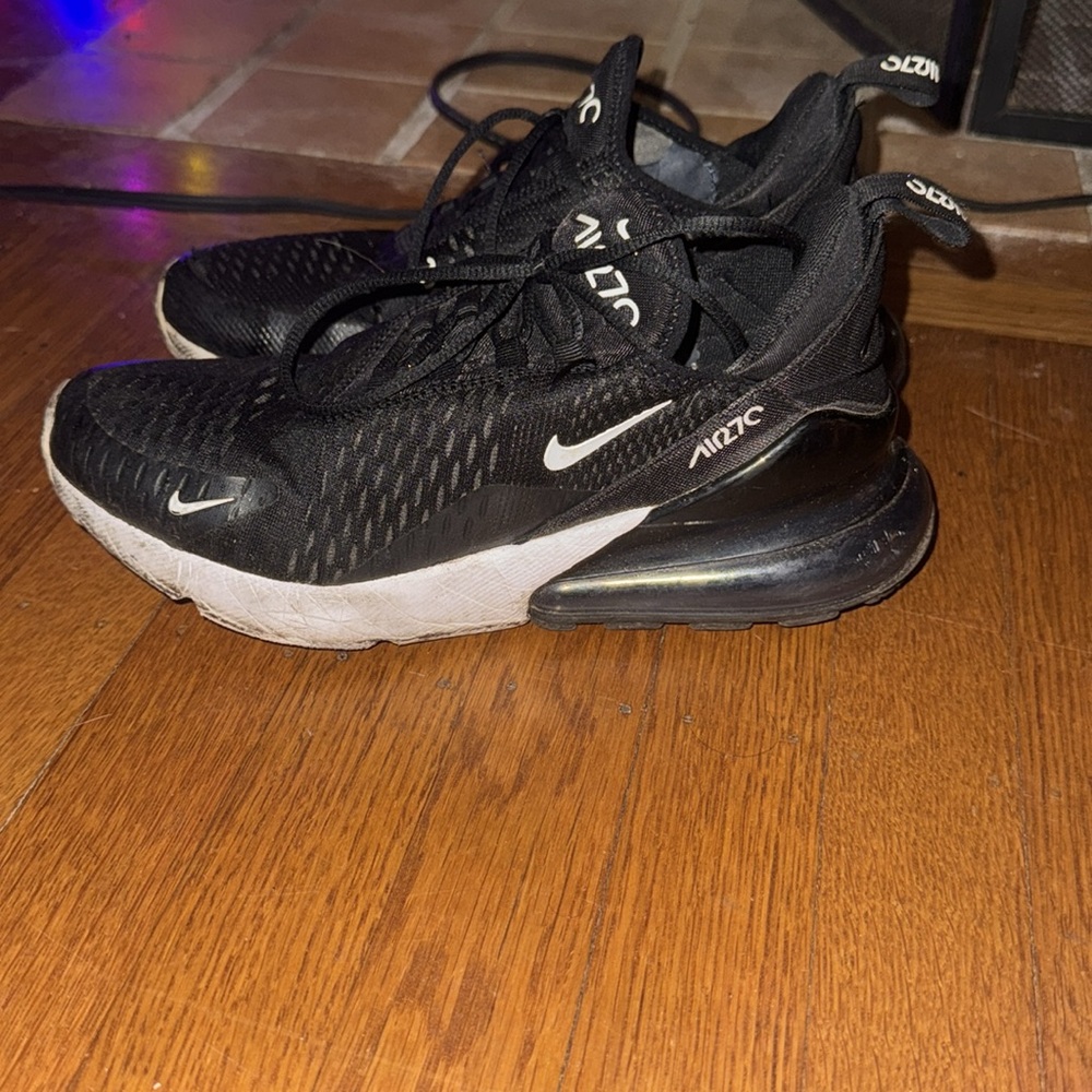 Nike Air max 270. Black on black. Size 8.